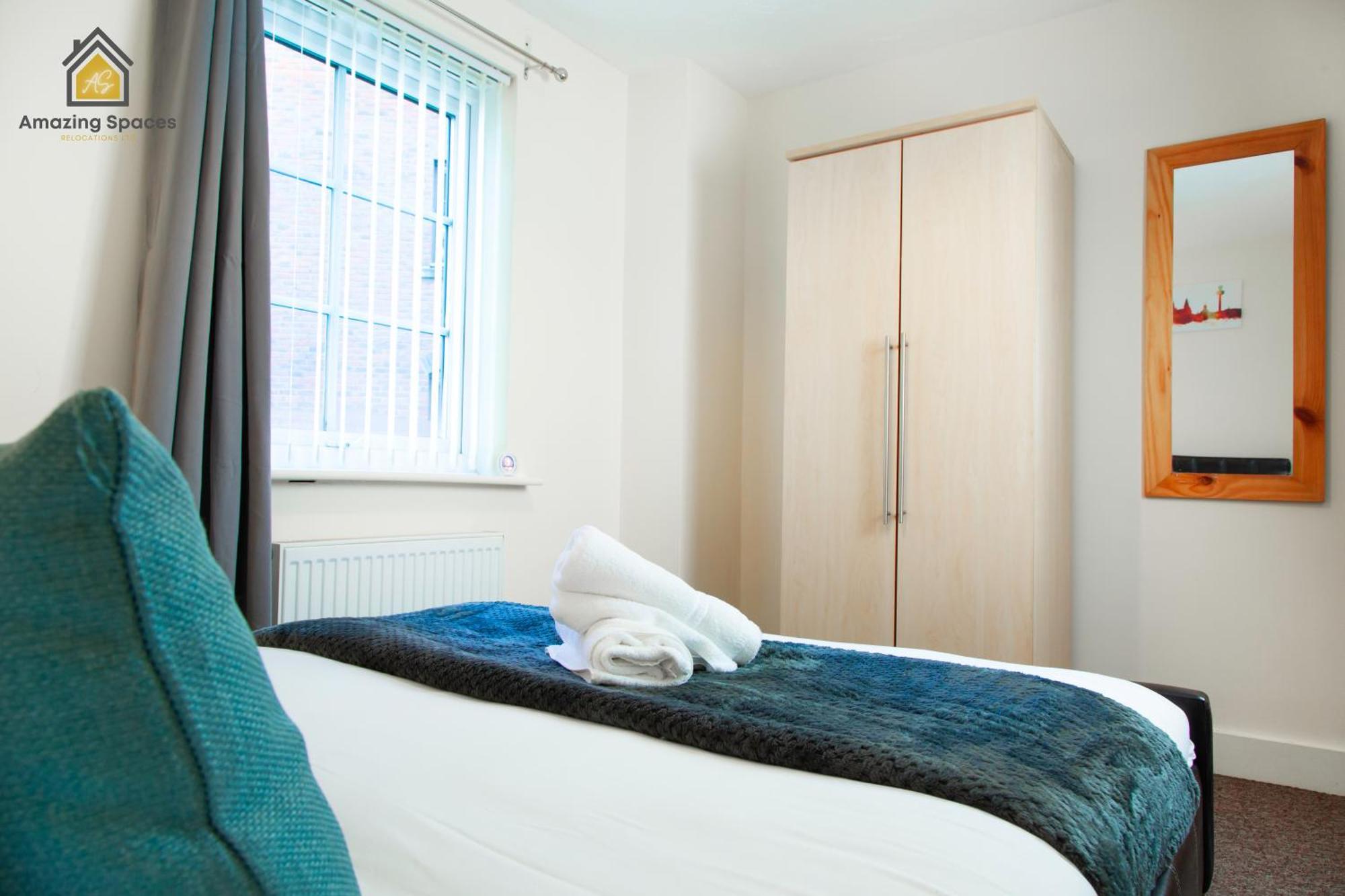 Apartment Spacious 2bedroom 2bathroom Flat In By Amazing Spaces Relocations Ltd. Warrington