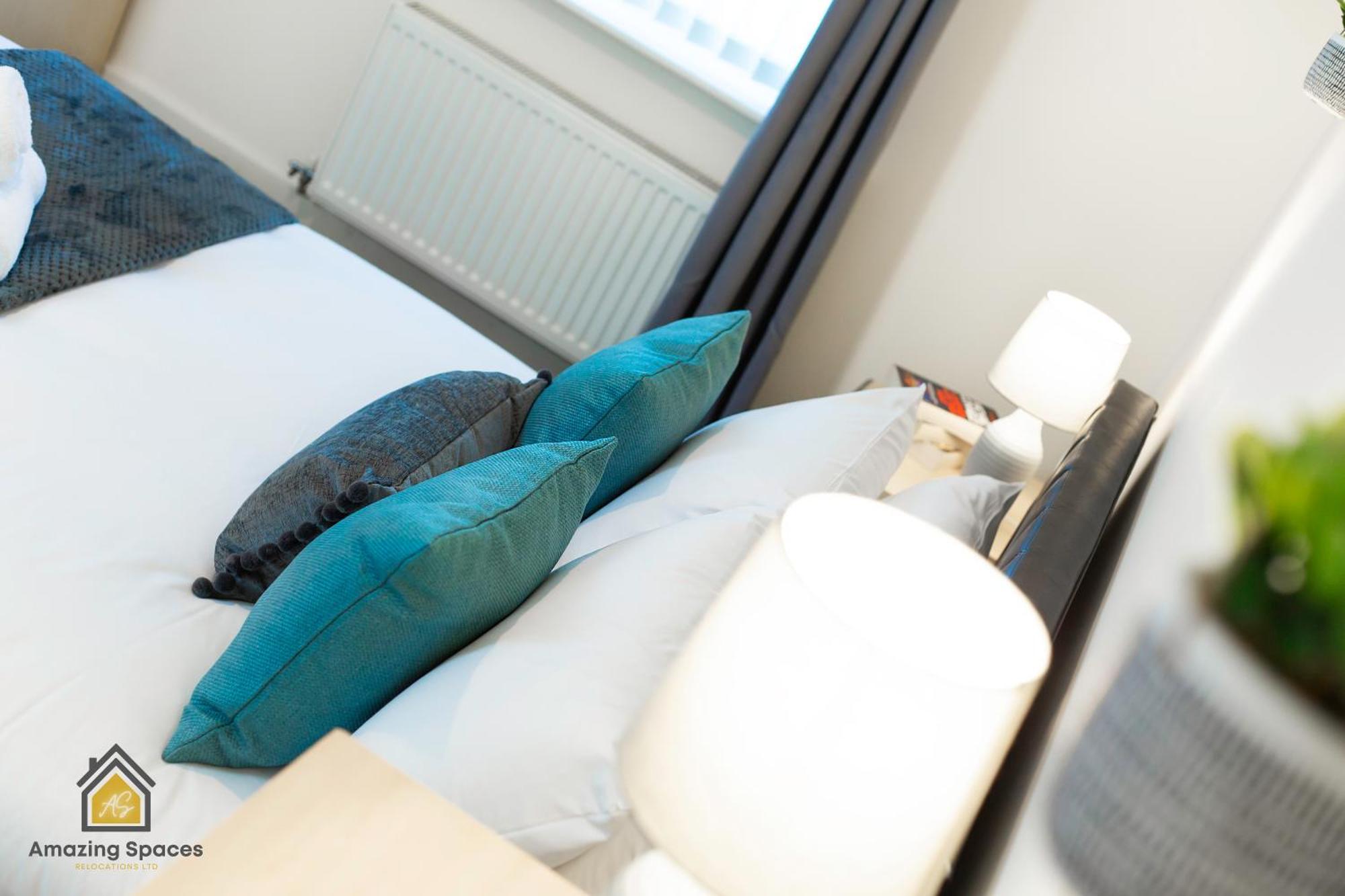 Spacious 2bedroom 2bathroom Flat In By Amazing Spaces Relocations Ltd.