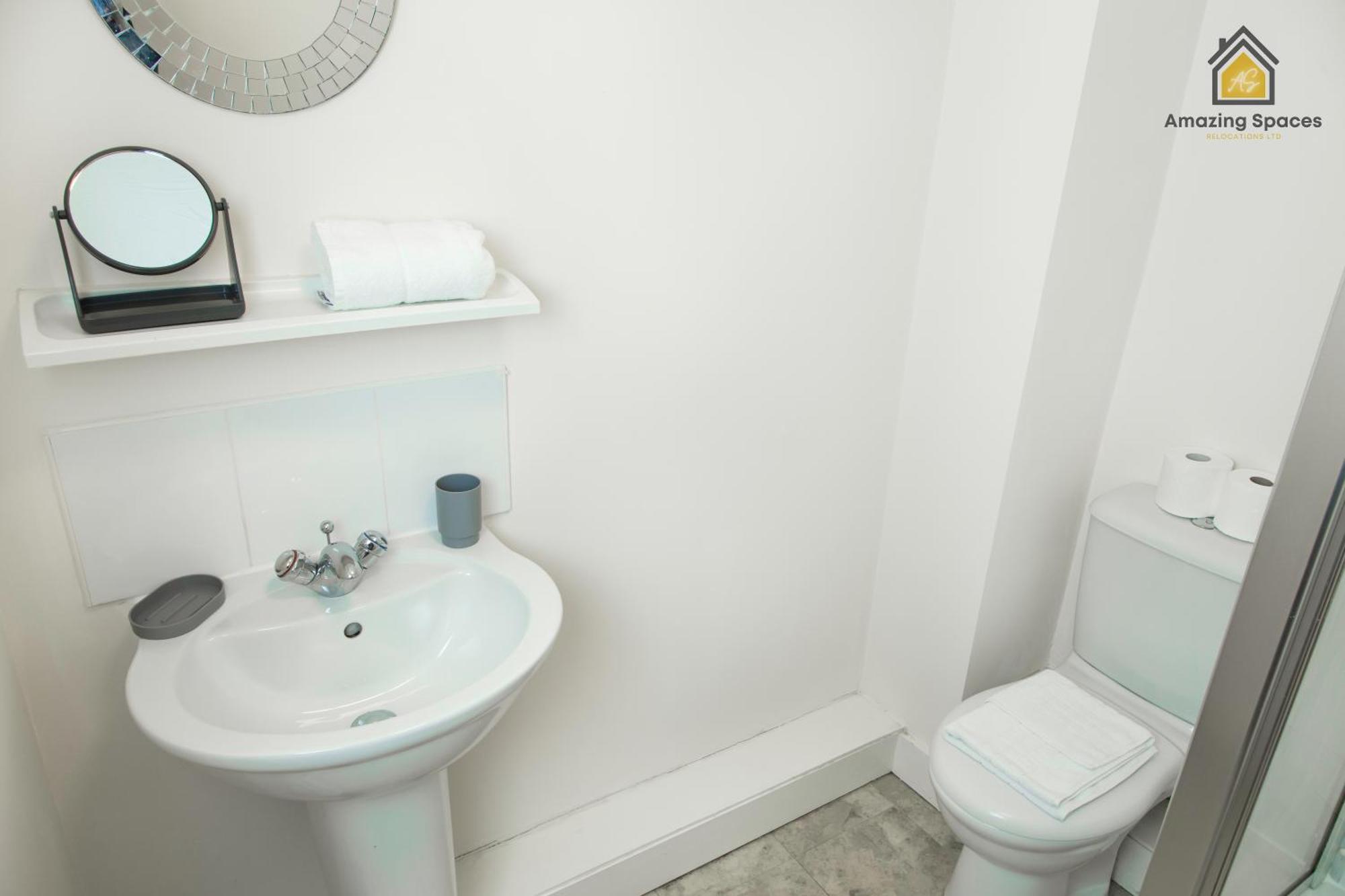 Spacious 2bedroom 2bathroom Flat In By Amazing Spaces Relocations Ltd.